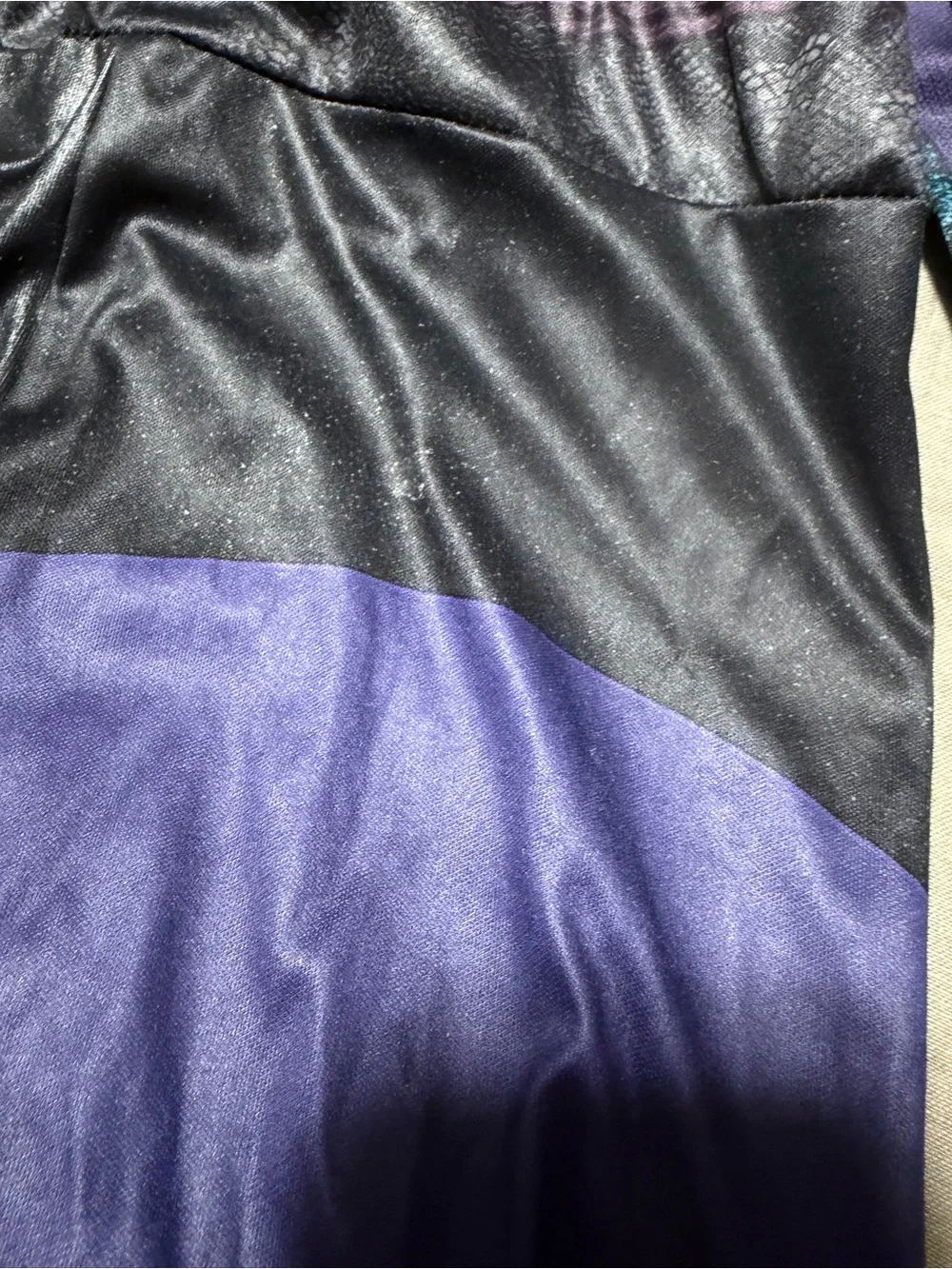 Kids DisneyDescendants Mal costume